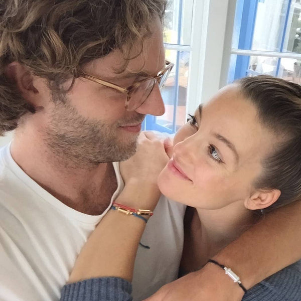 Wish Capsule Bracelet w/ 3-Paper Scrolls - Gold Capsule: Natural