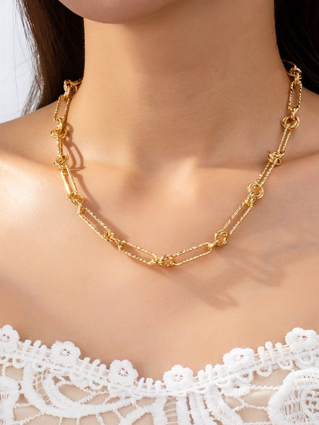 Gold Textured oval link chain necklace