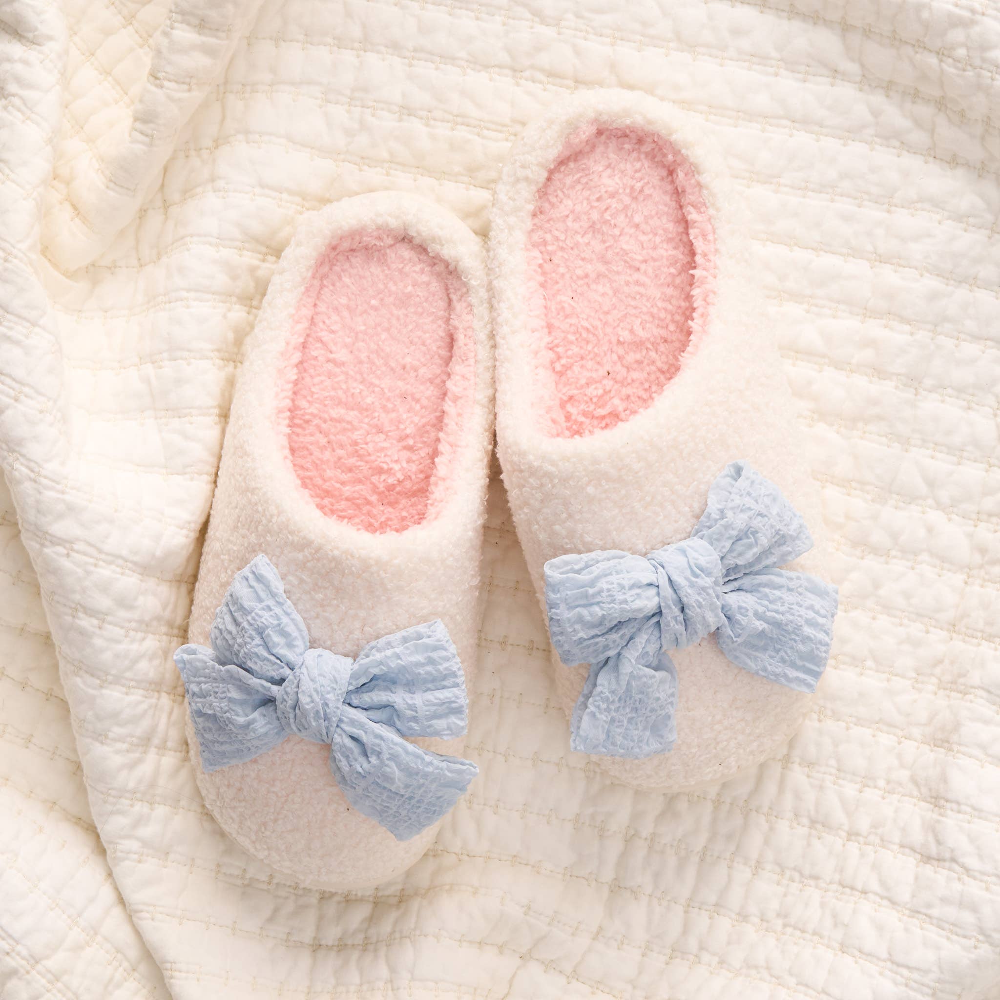 Betty Bow Light Blue - Fuzzy Slippers