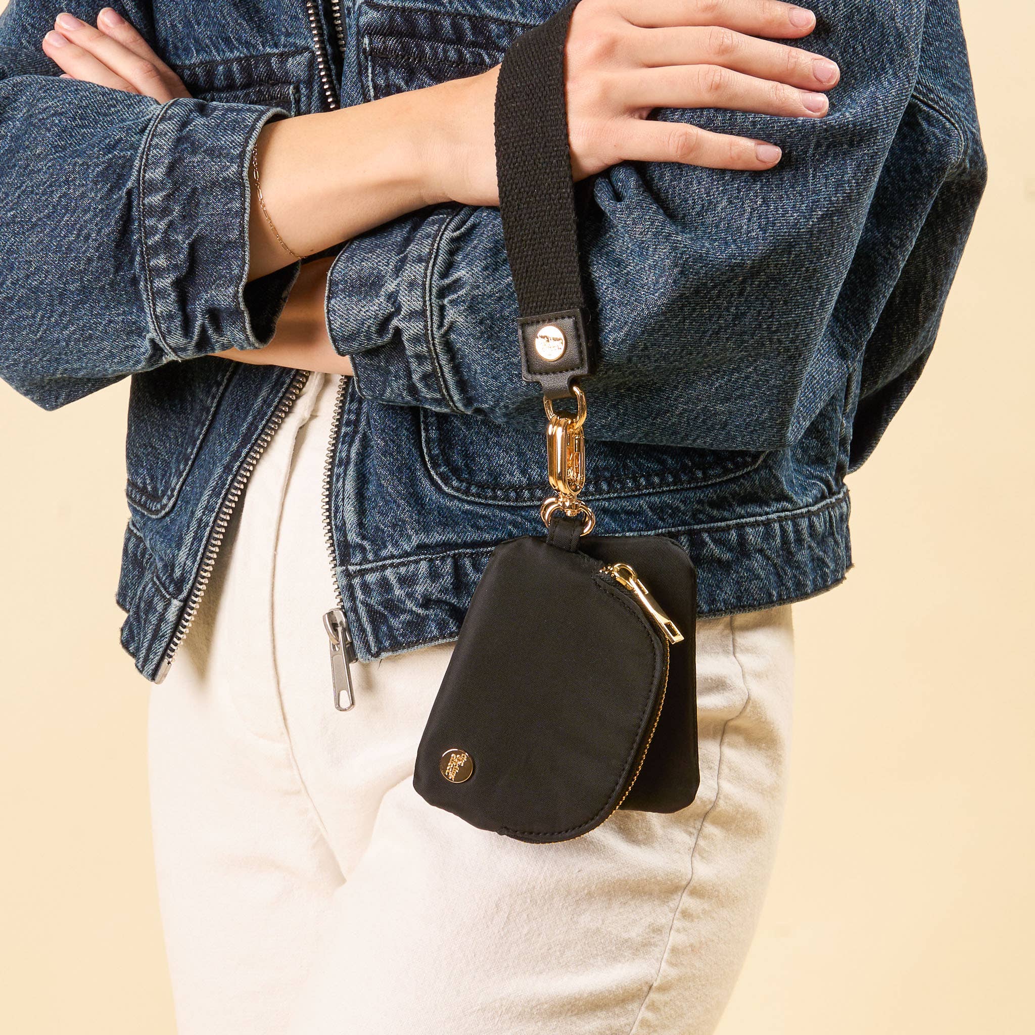 Black - Duo Pouch Wristlet