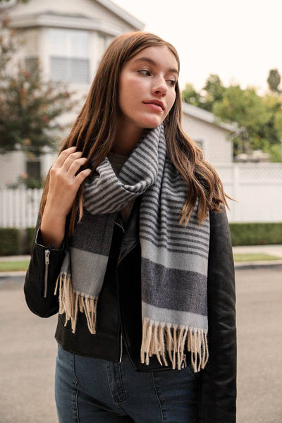 Black and White Woven Tassel Scarf