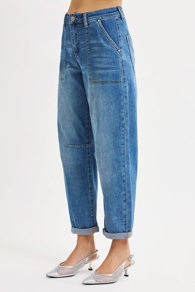 Mid Rise-Barrel-Relaxed Patch Pocket Risen Jeans     G8