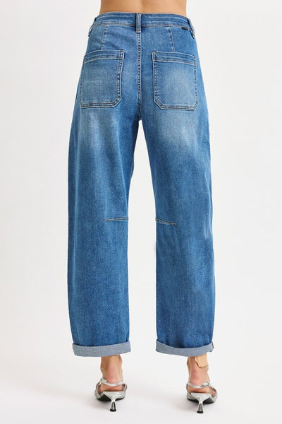 Mid Rise-Barrel-Relaxed Patch Pocket Risen Jeans     G8