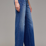 Mid Rise Comfort Flare - Hidden Jeans - C2