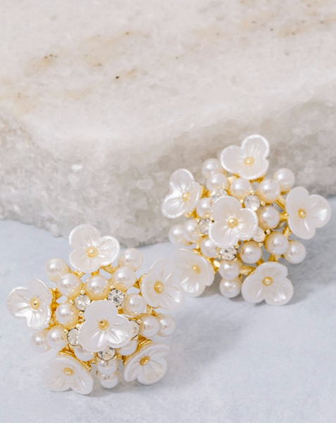 Cluster Pearl Flower Stud Earrings