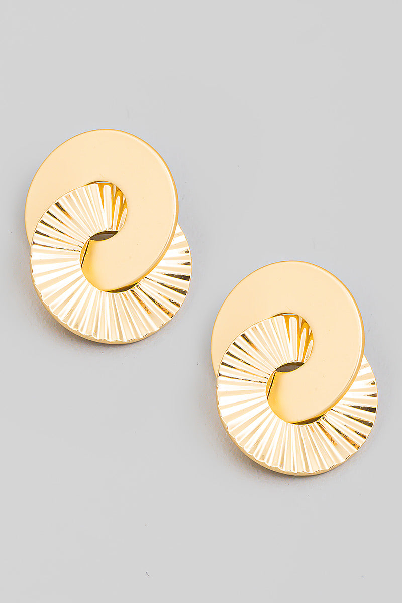 Double circle link earrings